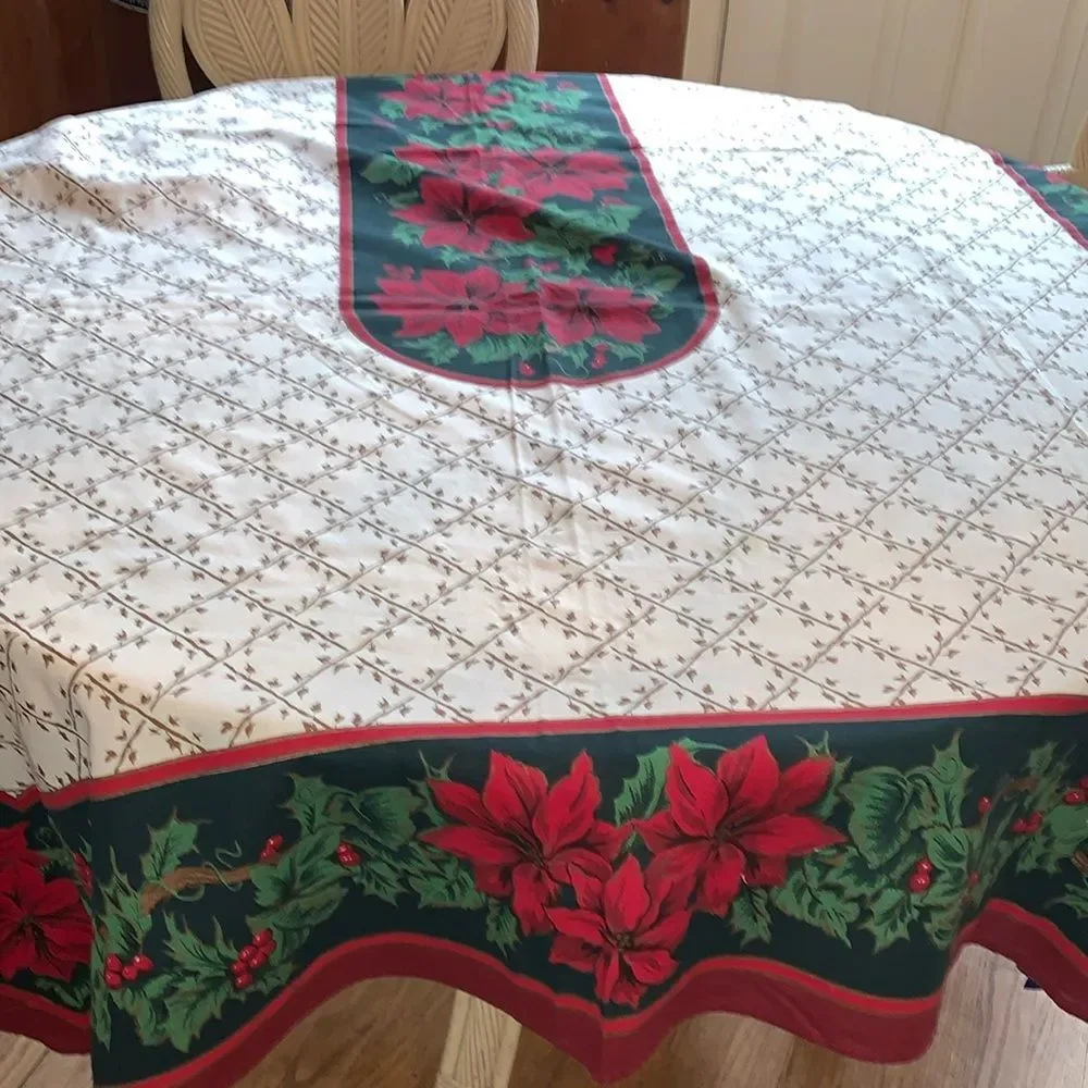 Large Rectangle Charter Club Christmas Poinsettia tablecloth